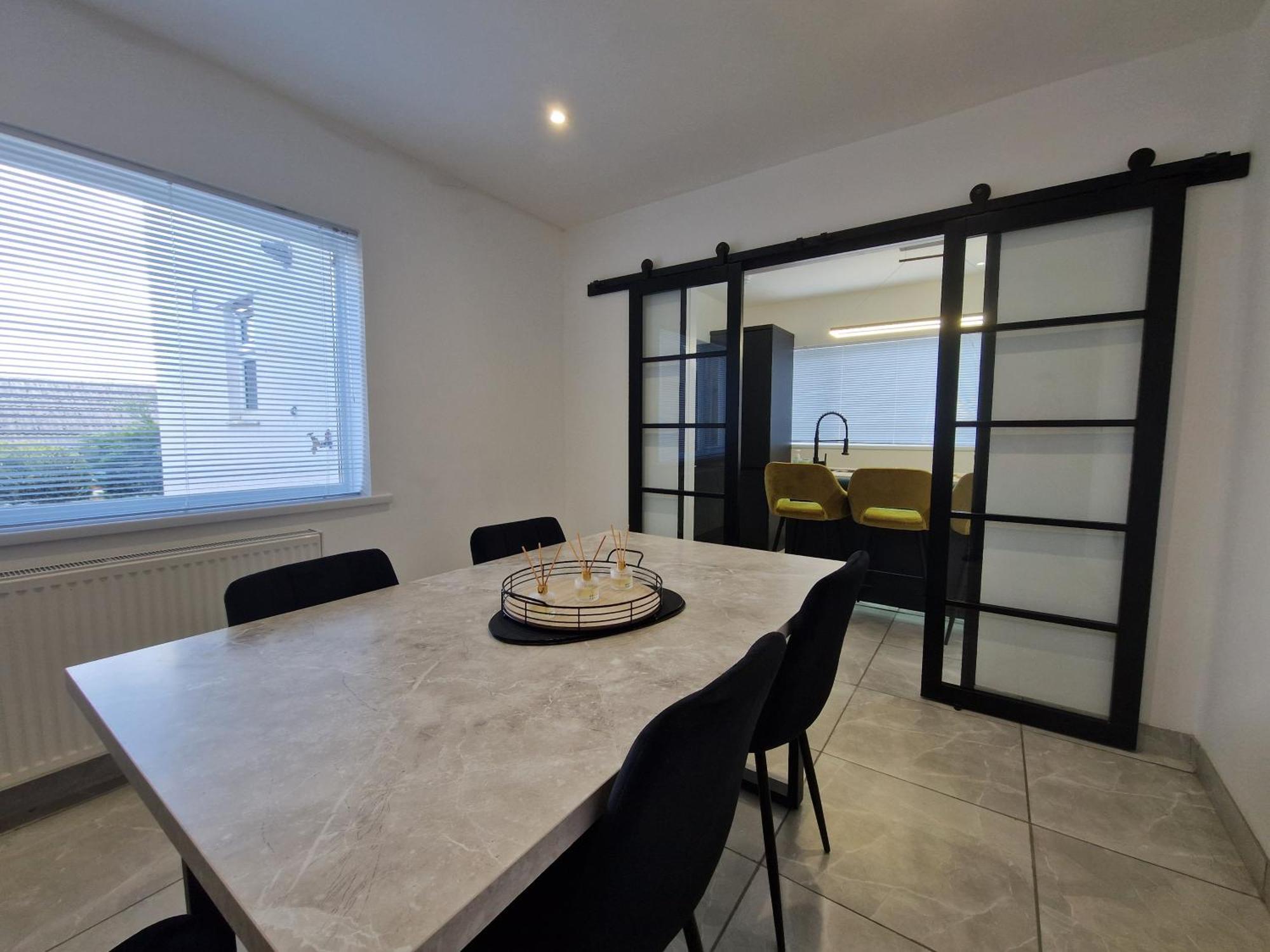Modern Detached 3 Bedroom With Off-road Parking & Bike Store *