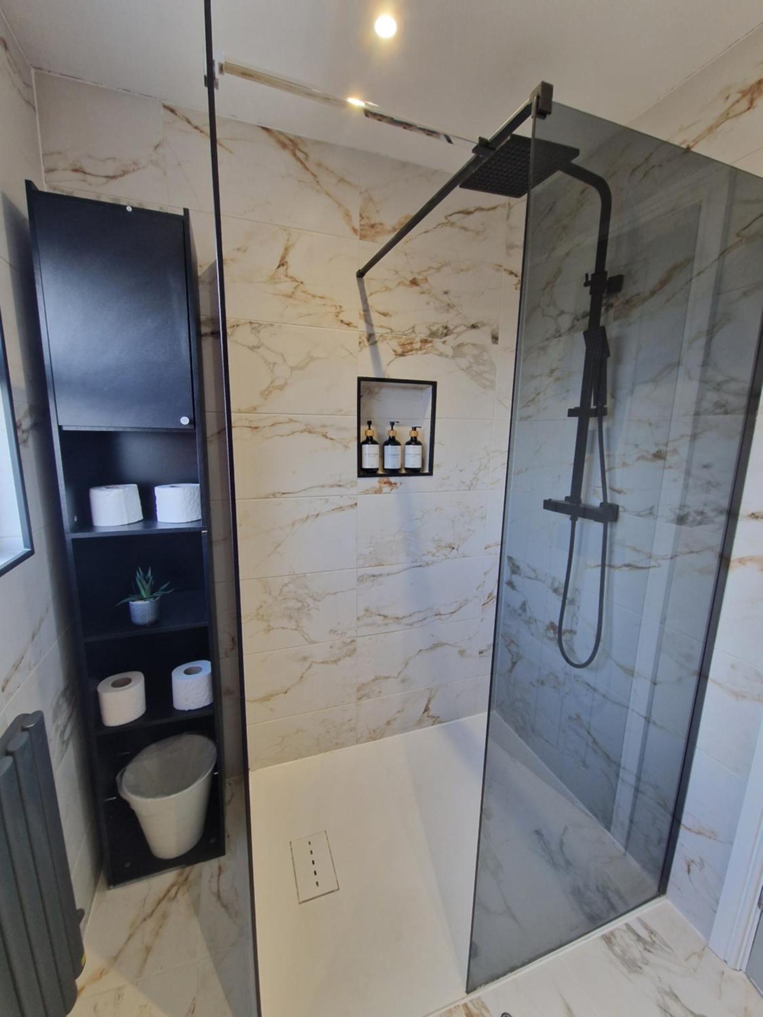 Holiday home Modern Detached 3 Bedroom With Off-road Parking & Bike Store Abercanaid