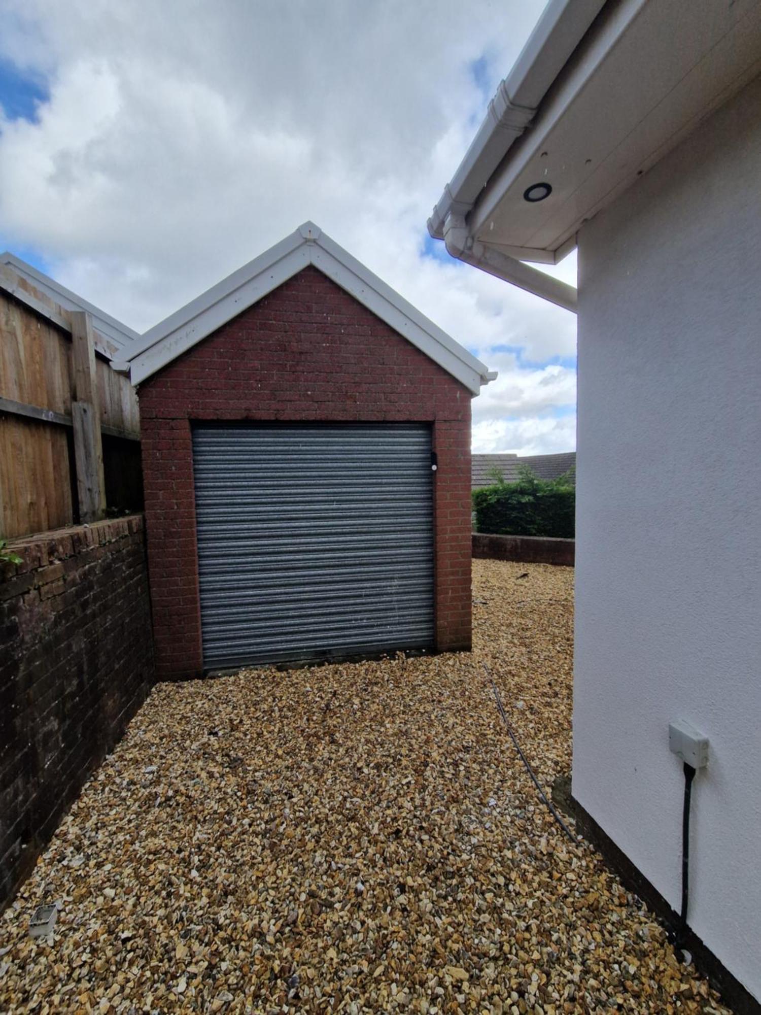 Modern Detached 3 Bedroom With Off-road Parking & Bike Store Abercanaid